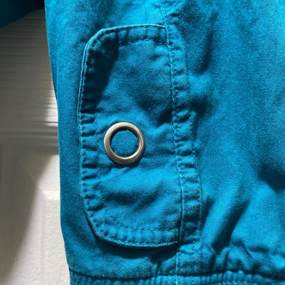 Miley Cyrus Max Azria Turquoise Jacket - Picture 6 of 8